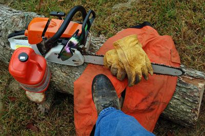 chain-saw-safety-gear